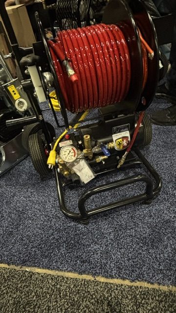 Hydro jetting machine used for clearing drain and sewer lines