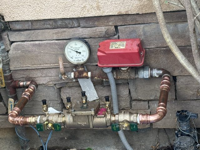 New copper piping manifold with pressure gauge and control valves